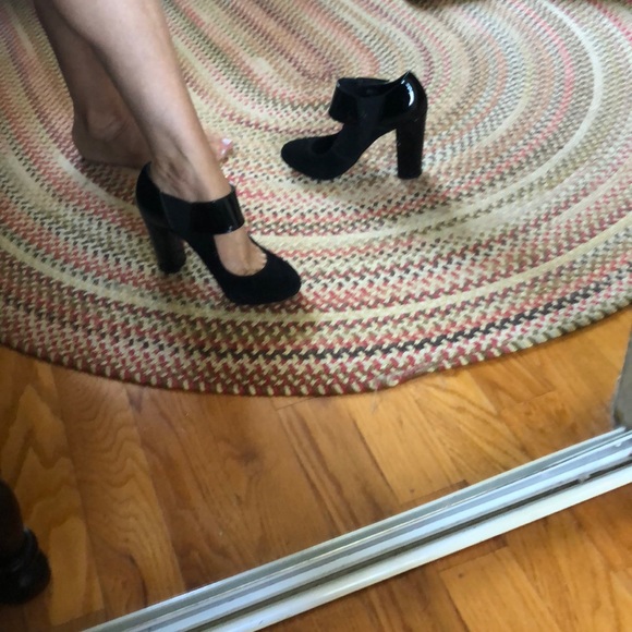 Tory Burch 9 1/2 - Picture 14 of 16